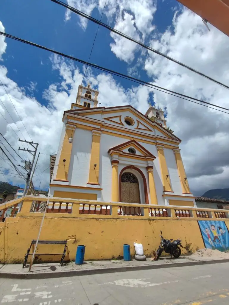 Iglesia Parroquial San Rafael Arcángel (Tangua) – Tangua, Nariño