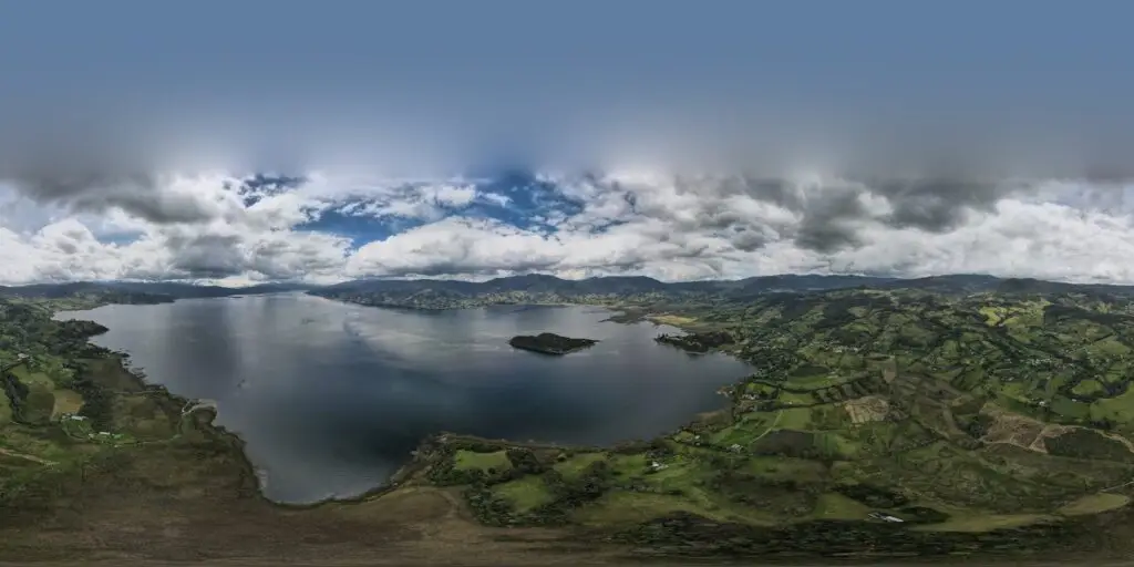 Laguna de La Cocha (Lago Guamuez) – Pasto, Nariño